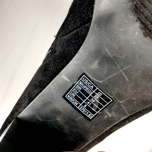 Forever 21 Faux Suede Metal-Toe Booties E311 - Picture 13 of 14